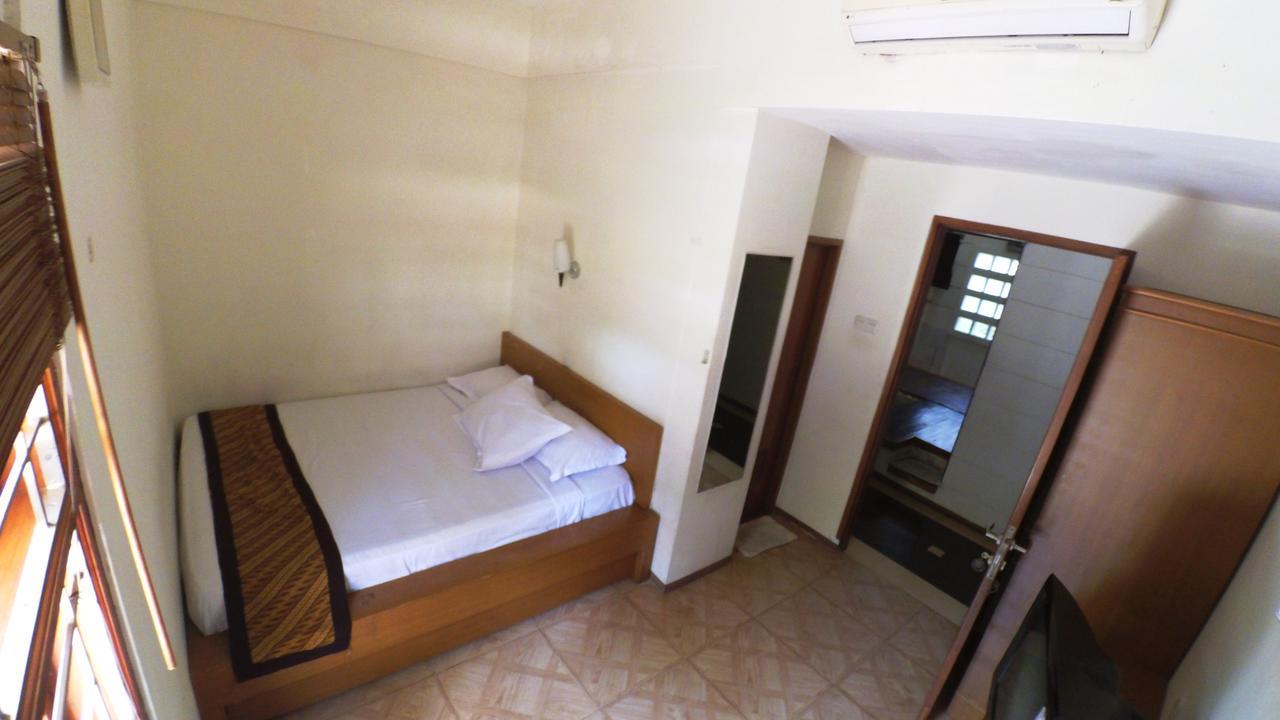 בנדונג Rumah Tawa Hotel Syariah מראה חיצוני תמונה