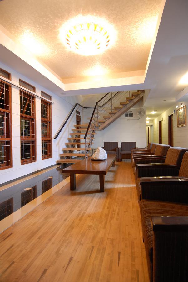 בנדונג Rumah Tawa Hotel Syariah מראה חיצוני תמונה