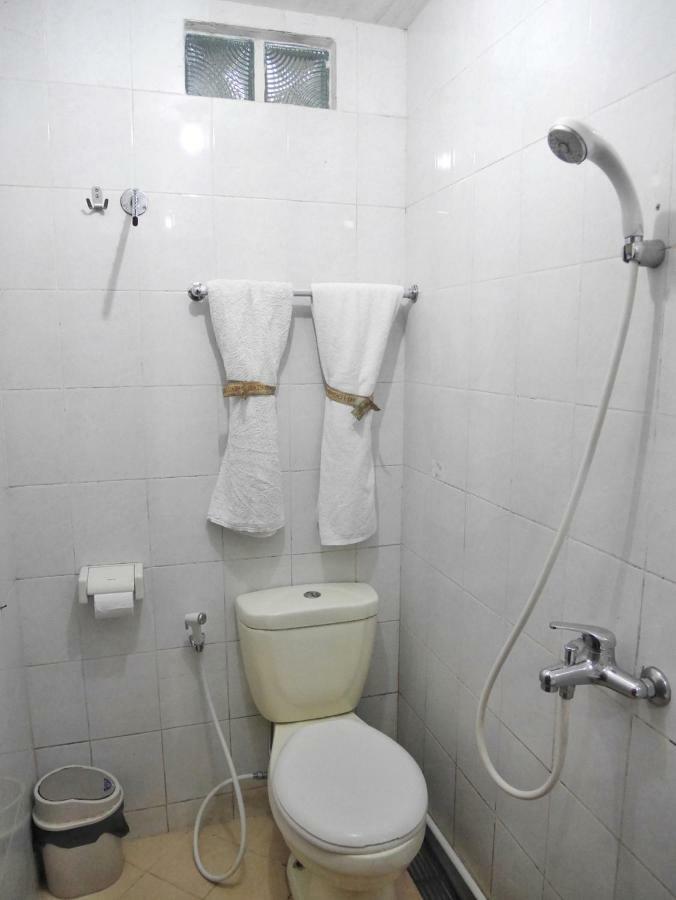 בנדונג Rumah Tawa Hotel Syariah מראה חיצוני תמונה